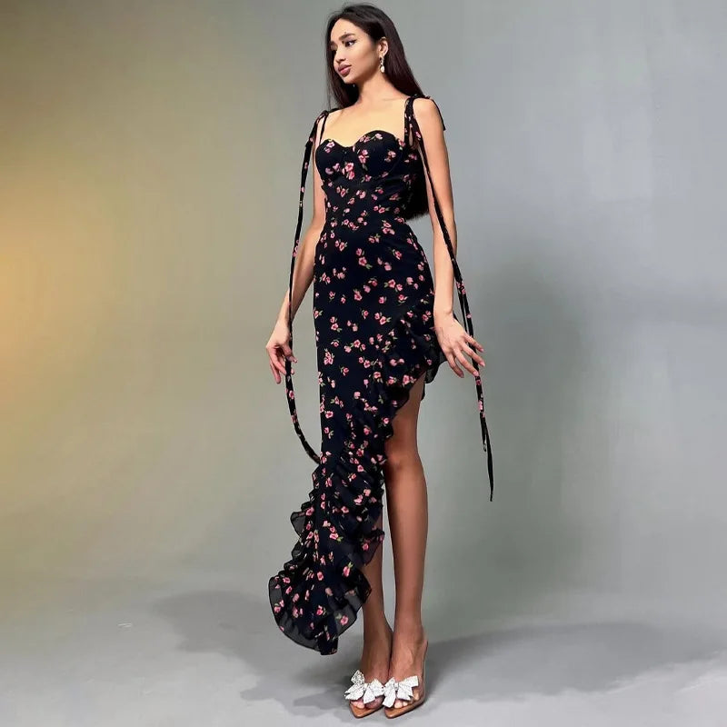 Robe longue fendue à fleurs élégante, parfaite pour toutes les fêtes