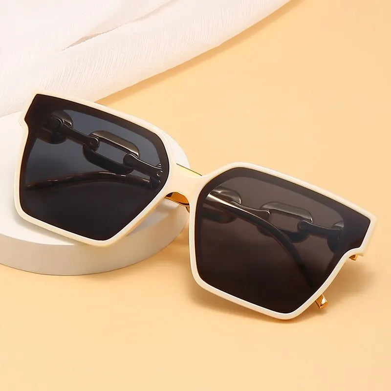 Women's Black Vintage Rectangle Cat Eye Sunglasses with UV Protection