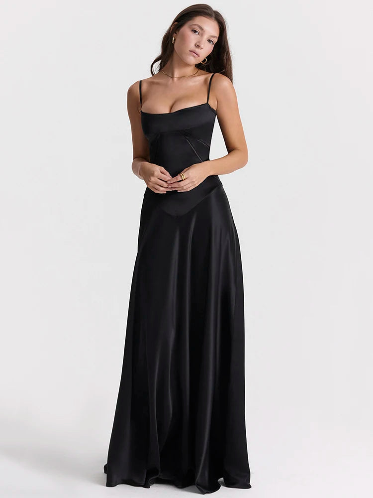 Robe longue en satin noir à bretelles spaghetti