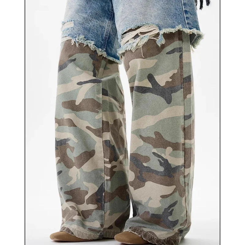 Jean camouflage pour femme – style streetwear ample, taille haute, jambe large 