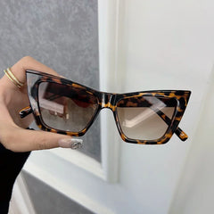 Fashion Retro Cat Eye Sunglasses for Women with Mirror Lenses