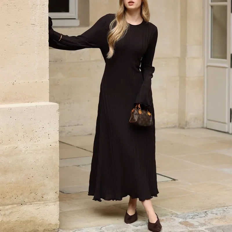 Elegant and Versatile Long Sleeve Knitted Dress for All Occasions