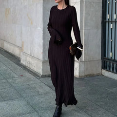 Elegant and Versatile Long Sleeve Knitted Dress for All Occasions