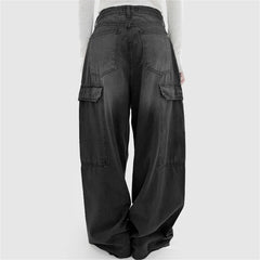 Jean baggy cargo noir pour femme avec plusieurs poches