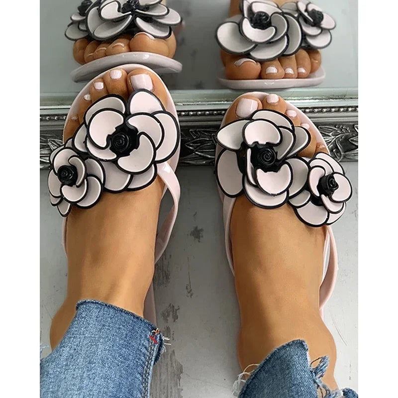 New Lady Camellia Sandals Slippers for Beach and Home Wear