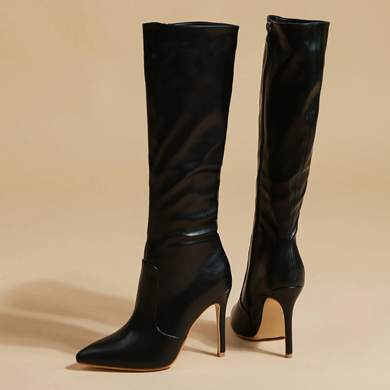 Bottes longues en cuir rouge pour femmes avec bout pointu et talons hauts 