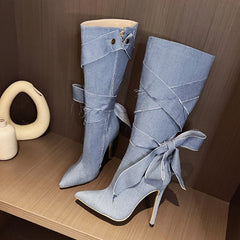 Bottes hautes en denim bleu pour femmes avec motif papillon 