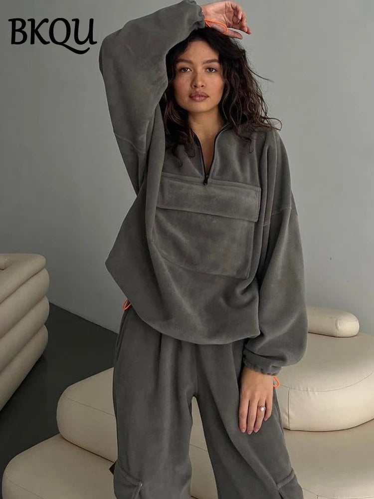 Fleece Two Piece Tracksuit Set with Zipper Sweatshirt and Pants