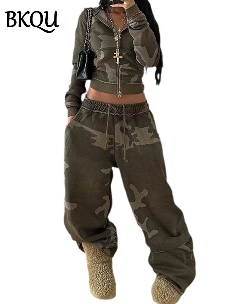 Women’s Camouflage Hoodie Tracksuit with Zipper Sweatshirt and Joggers