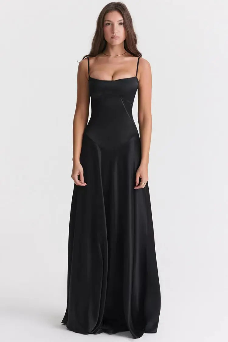 Robe longue en satin noir à bretelles spaghetti