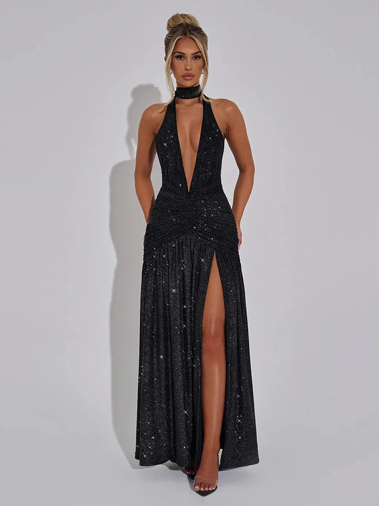 Robe longue à paillettes et col en V profond pour une soirée glamour