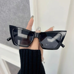 Fashion Retro Cat Eye Sunglasses for Women with Mirror Lenses