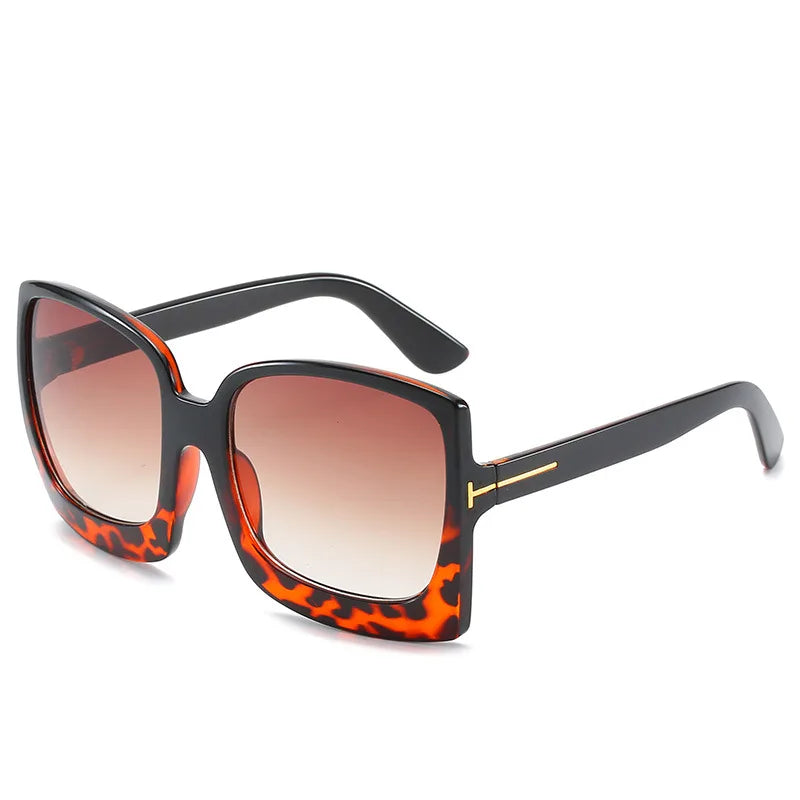 Oversize Vintage Black Square Sunglasses with Gradient Lenses