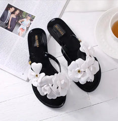 New Lady Camellia Sandals Slippers for Beach and Home Wear