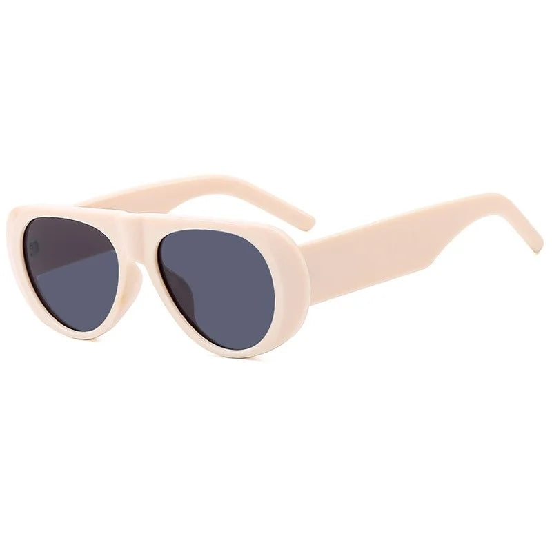 Retro Gradient Large Frame Sunglasses for Women with Wide Legs