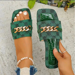 Women's Luxury Outdoor Beach Flat Slippers Trendy Big Size Slides